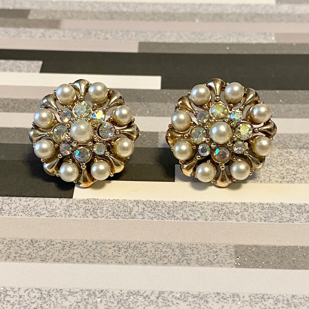 Rare vintage 1950s-1960s earrings - Picture 2 of 5